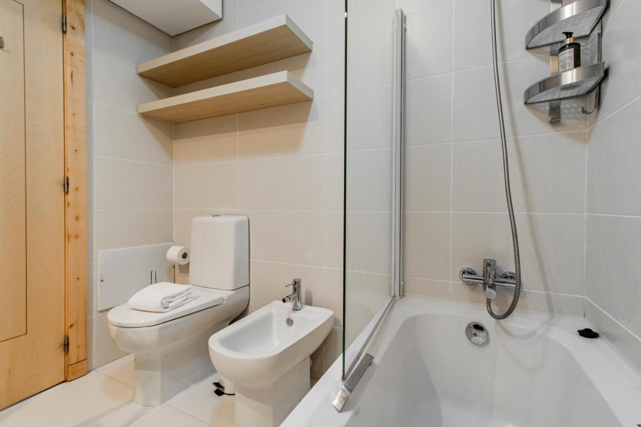 D Joao IV Apartment With Terrace By Lovelystay OOporto Esterno foto